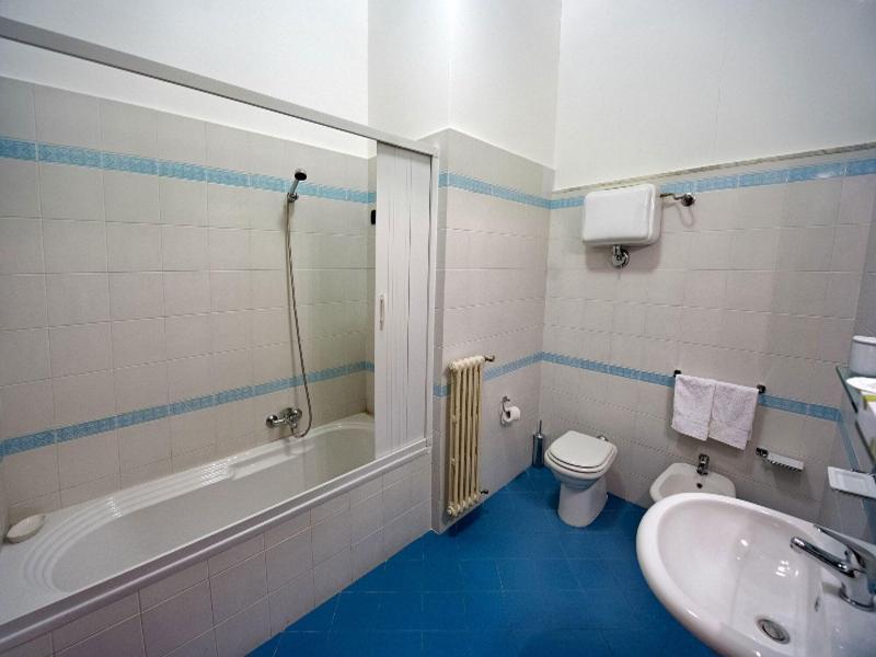 B&B Piazza 300Mila Lecce Zewnętrze zdjęcie