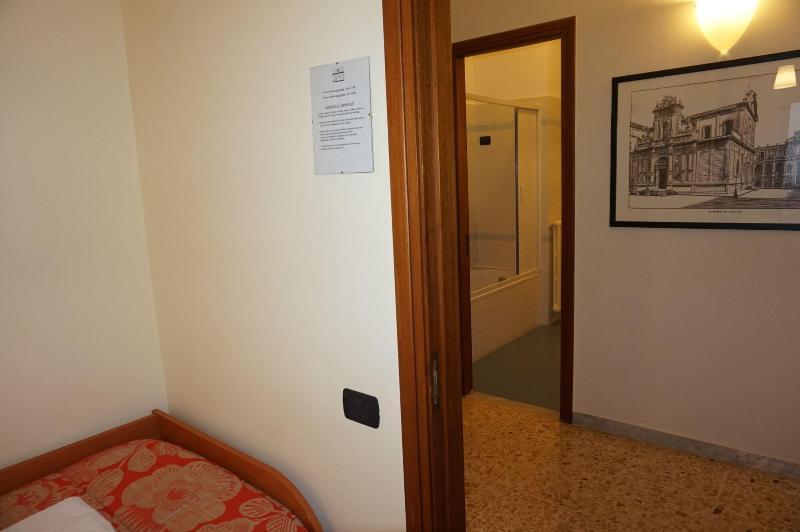 B&B Piazza 300Mila Lecce Zewnętrze zdjęcie