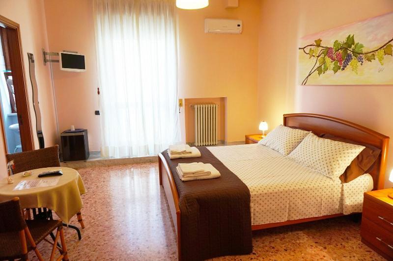 B&B Piazza 300Mila Lecce Zewnętrze zdjęcie
