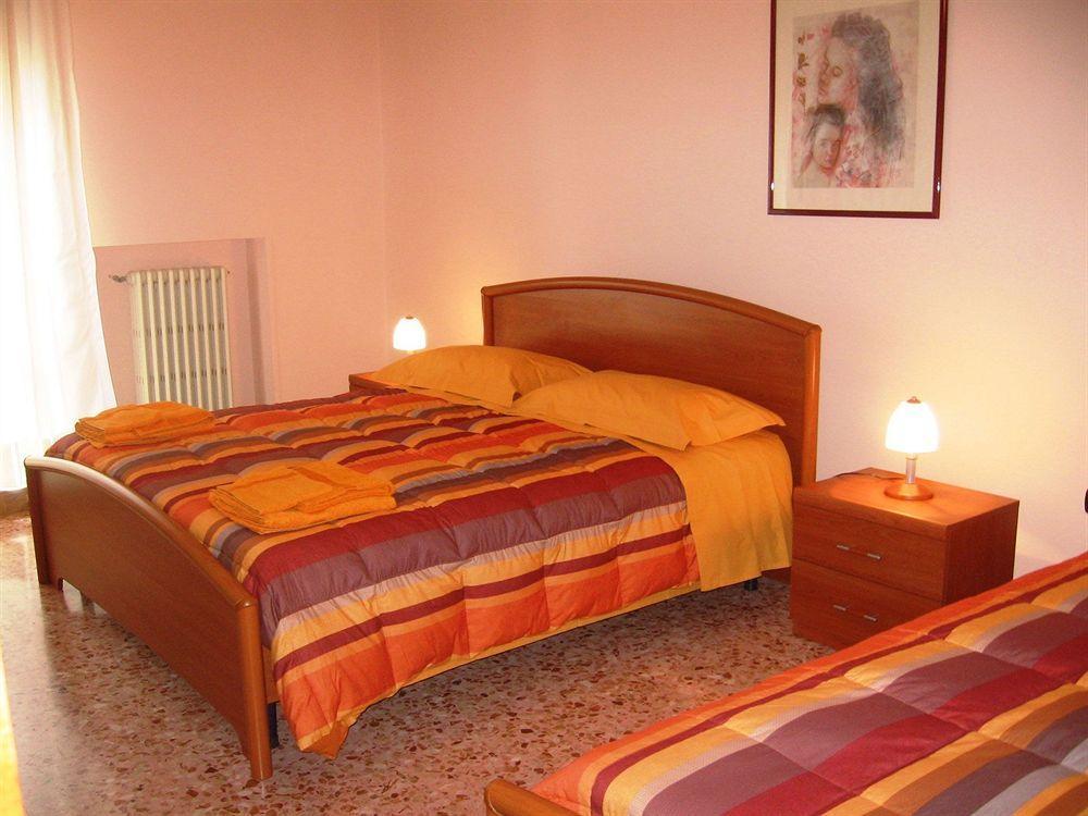 B&B Piazza 300Mila Lecce Zewnętrze zdjęcie