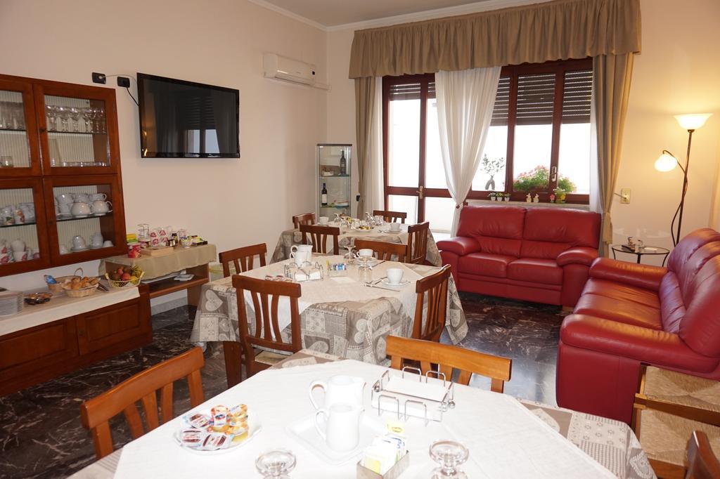 B&B Piazza 300Mila Lecce Zewnętrze zdjęcie